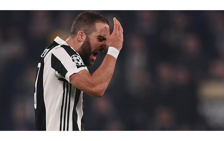 Higuaín descargó su ira contra los que le desean lo peor