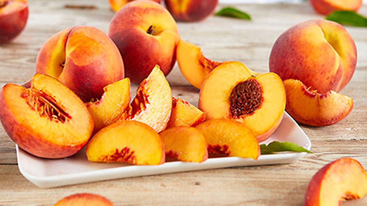 The benefits of eating peaches every day for health