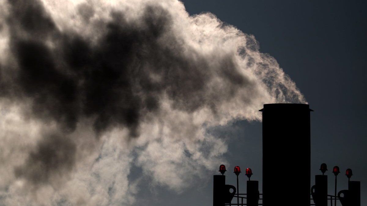 Canadá retrasaría su plan de reducción de emisiones contaminantes