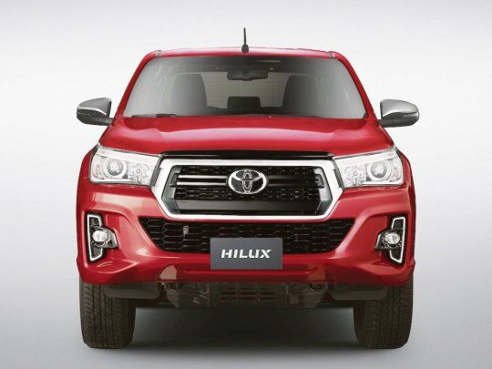 TOP. En 2018, Toyota logró posicionar a la Hilux, de producción nacional, y al importado Etios, como los dos modelos más vendidos en el mercado local. En lo que va del año, la camioneta sigue en el primer puesto.