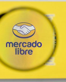 Mercado Libre cambia su logotipo por el coronavirus