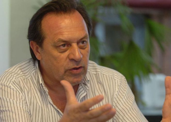 Gustavo Santos. Ministro de Turismo.