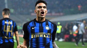 Lautaro Martínez anotó en la victoria de Inter en el clásico de Milán.