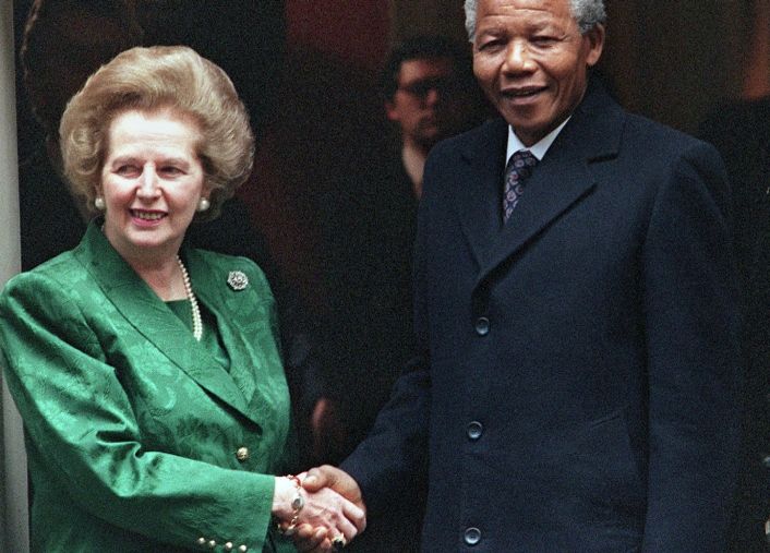 Histórica foto junto a Margaret Thatcher tras ser liberado