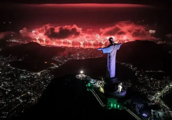 Las impactantes imágenes del comienzode 2025 en Rio de Janeiro.