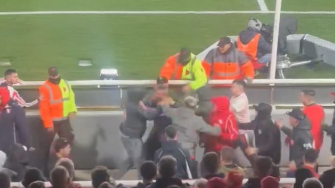 Fuertes incidentes sobre el final de Independiente-River.&nbsp;