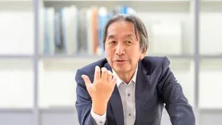 El inventor consiguió darle un gran beneficio a la humanidad sin comercializar su producto. El inventor consiguió darle un gran beneficio a la humanidad sin comercializar su producto.