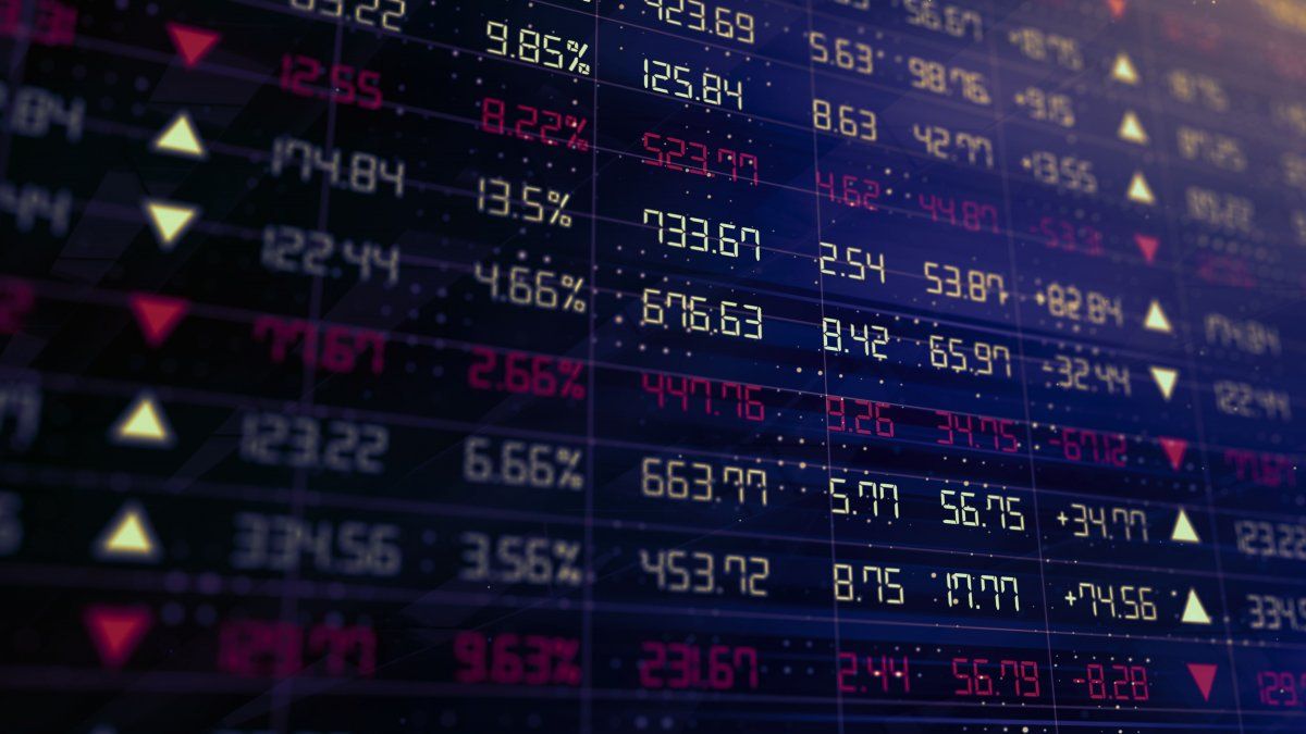 Key day in the markets: the dollar rises, the yen devalues ​​and the pound falls after inflation data