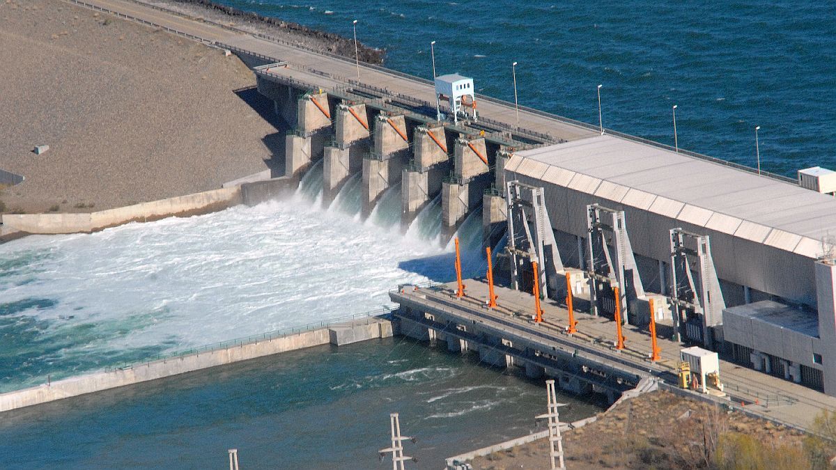 Patagonia hydroelectric concessions extended for another 100 days