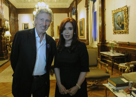 Cristina recibió a Roger Waters en Casa Rosada (foto 1)