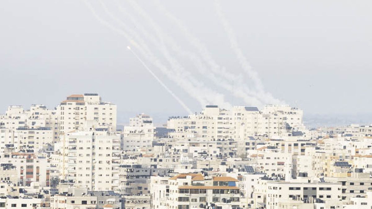 More Israeli attacks and hundreds of rockets fired from Gaza spark international alarm