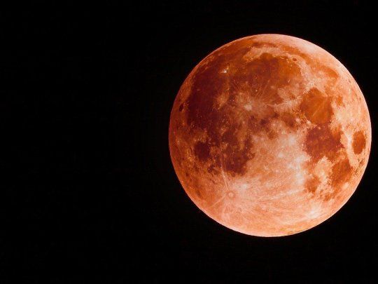 Eclipse: la&nbsp; Luna de Sangre podrá verse de madrugada en determinados puntos del país.&nbsp;