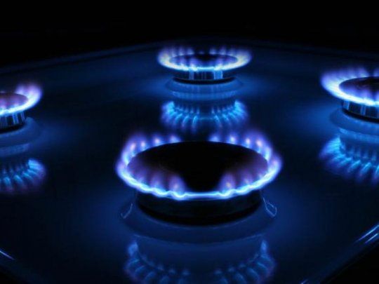 Gas: Naturgy y Santander Consumer lanzan el programa Reconectando Hogares.