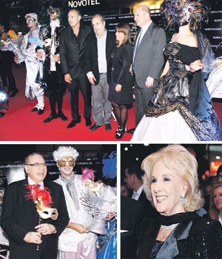 Arriba, de izq. a der.,Pablo Kompel, Hernán Lombardi, Patricia Guarnes (directora de marketing del Citi) y Carlos Rottemberg. Debajo, Enrique Pinti y Mirtha Legrand fueron algunas de las numerosas figuras que concurrieron al estreno de la nueva versión de Amadeus, de Javier Daulte, con Oscar Martínez y Rodrigo de la Serna.