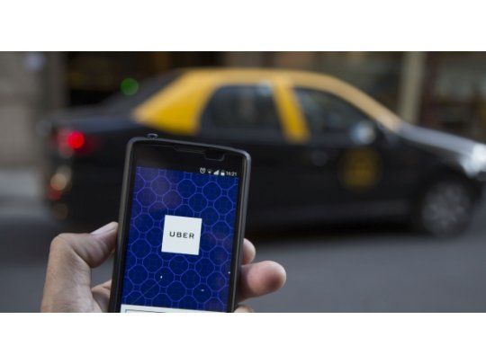 Uber redobla la apuesta y ofrece viajes gratis