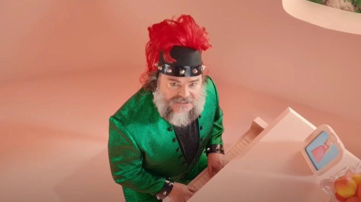 Para la película de Mario Bross, compuso la divertida canción de Bowser. Para la película de Mario Bross, compuso la divertida canción de Bowser.