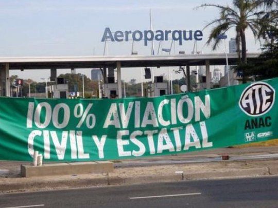 ATE&nbsp;&nbsp;asegur&oacute; que el sindicato estatal UPCN cuestion&oacute; el convenio sellado con la Secretar&iacute;a de Modernizaci&oacute;n y eso provoc&oacute; un freno en el proceso de reorganizaci&oacute;n de la Administraci&oacute;n Nacional de&nbsp;Aviaci&oacute;n&nbsp;Civil sin despedidos.