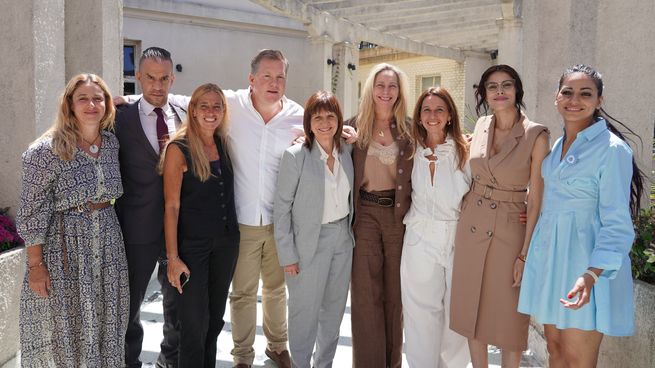 Patricia Bullrich y Karina Milei celebraron las nuevas incorporaciones al bloque de LLA.&nbsp;