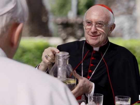 Pryce en la piel de Bergoglio.