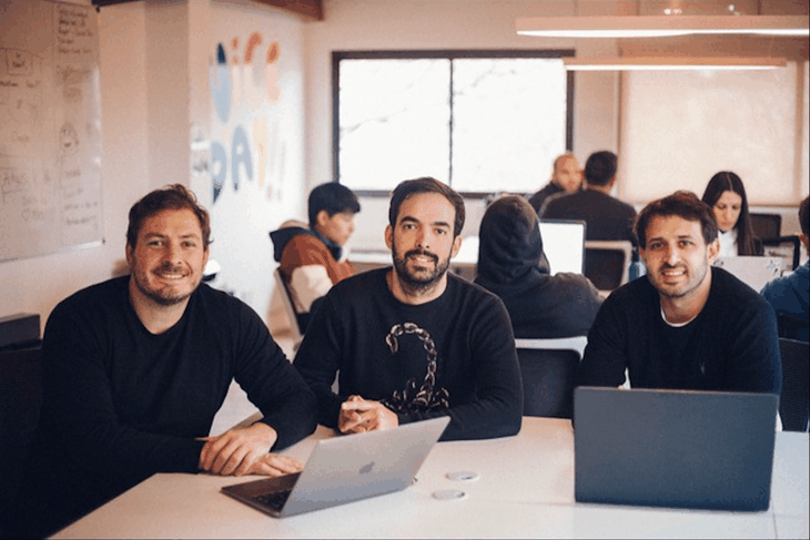 Alprestamo. Fundadores: Julián Sanclemente, Martín García Moritán y Santiago Rivero. Alprestamo. Fundadores: Julián Sanclemente, Martín García Moritán y Santiago Rivero.