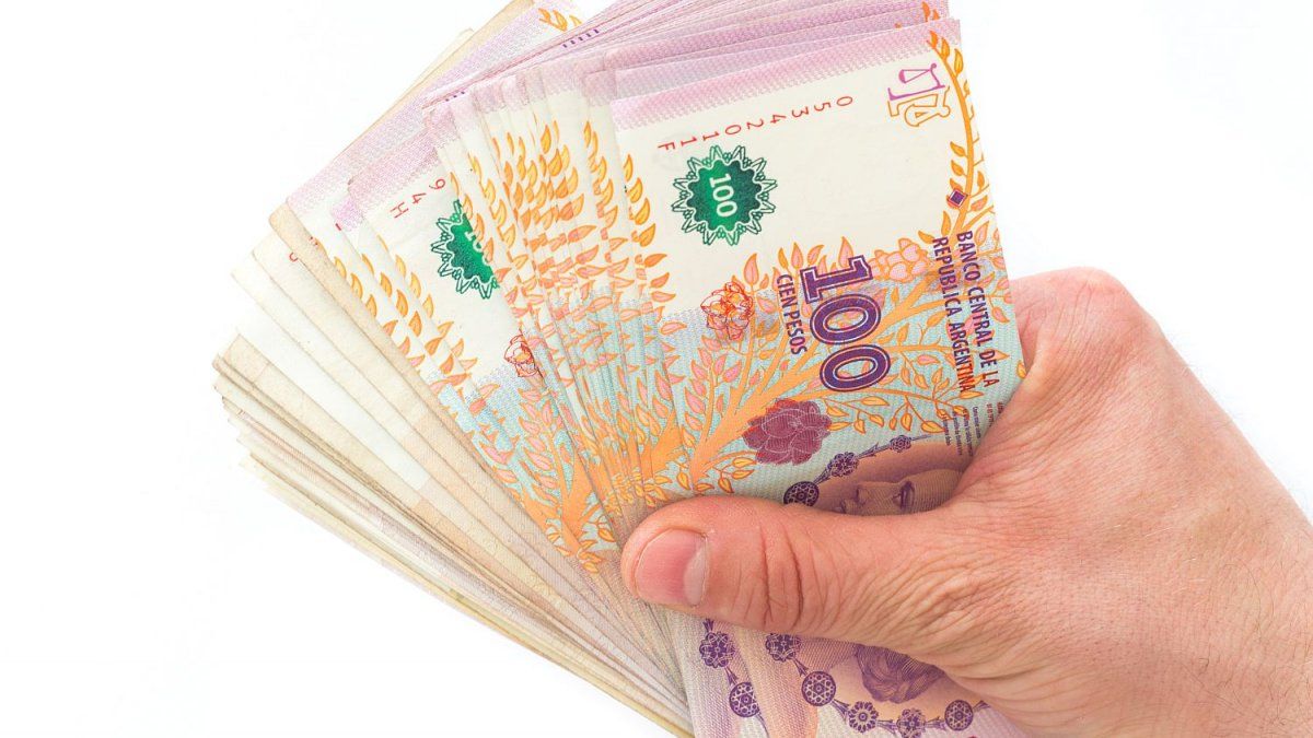 how much is the special bonus that banks pay