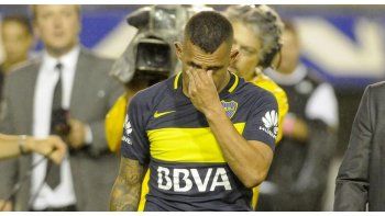 Siguen las idas y vueltas por Tevez.