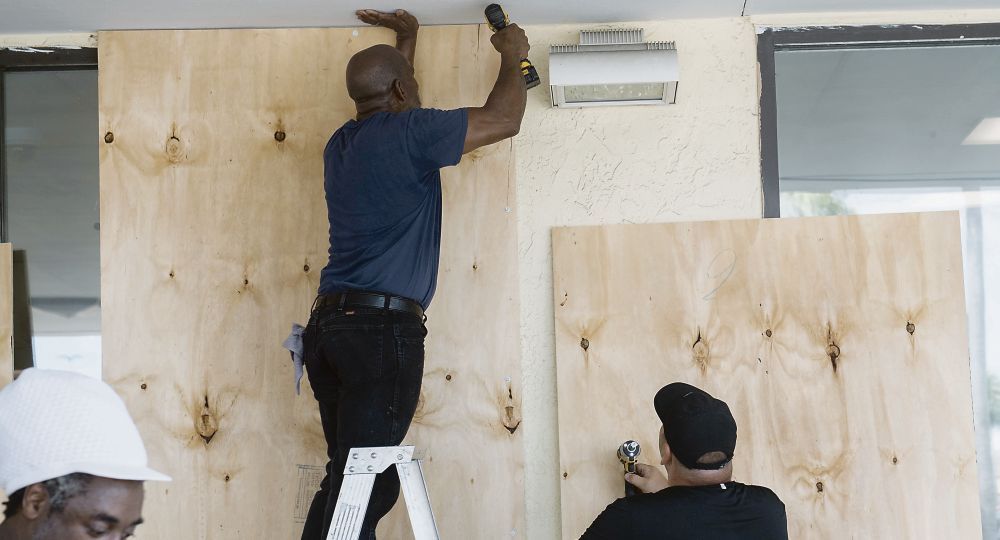 Éxodo masivo en Miami por el “devastador” huracán Irma (foto 2)