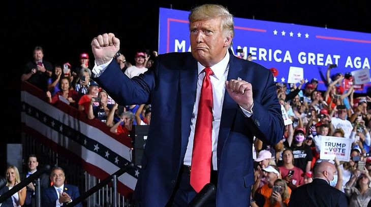 El baile de Donald fue favorable para el país y también para otro muy cercano. El baile de Donald fue favorable para el país y también para otro muy cercano.