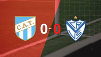 atletico tucuman no pudo con velez y empataron sin goles