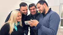 Gabriel Pradines junto a Omar De Marchi tras la victoria en los comicios del PRO en Mendoza.&nbsp;