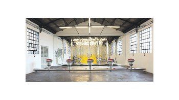 Imagen de “Termo”, la instalación de Irina Kirchuk, en cuyo vernissage se presentó Móvil, el proyecto institucional que inaugura una modalidad de gestión que no se conocía en la Argentina.