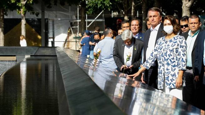 El presidente de Brasil, Jair Bolsonaro, en el Memorial del 11-S en Nueva York.