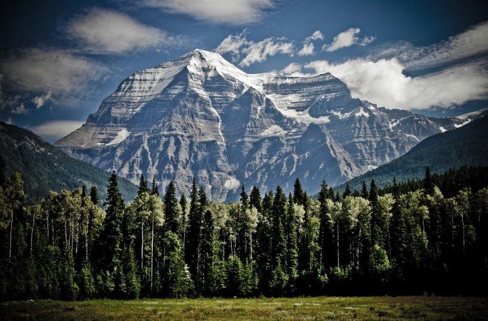 Canadá cuenta con hermosos paisajes naturales. Canadá cuenta con hermosos paisajes naturales.