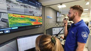 Las Cámaras Térmicas sirven especialmente para monitorear espacios públicos muy grandes de noche y con poca visibilidad.