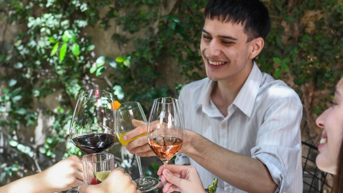 Menus, promotions and gifts to celebrate Mother’s Day