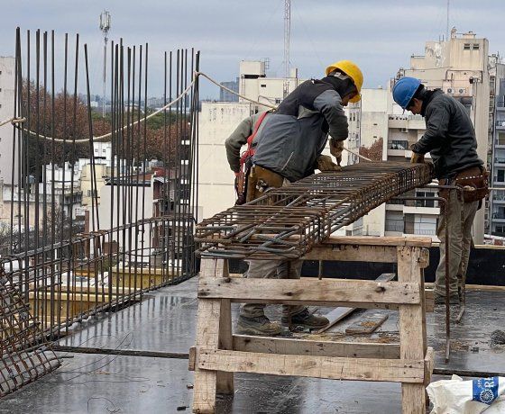La actividad de la construcción está 12% abajo desde el cambio de gobierno, uno de los más golpeados por el ajuste.  La actividad de la construcción está 12% abajo desde el cambio de gobierno, uno de los más golpeados por el ajuste.