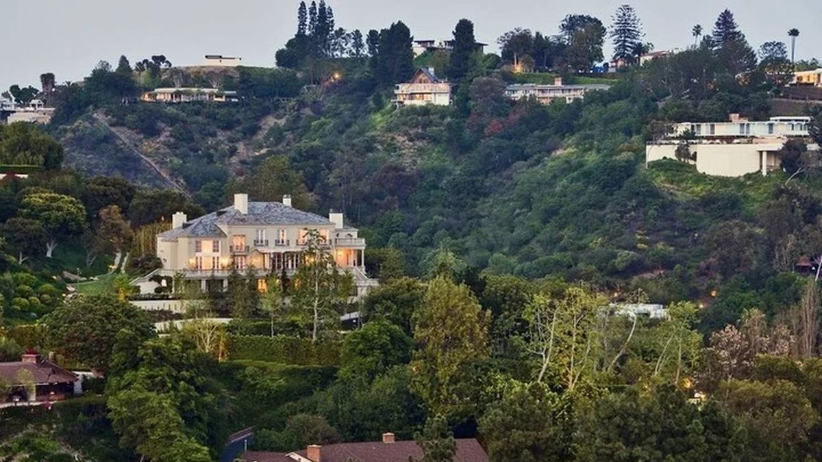 Elon Musk vendió su última mansión para enfocarse en su meta espacial