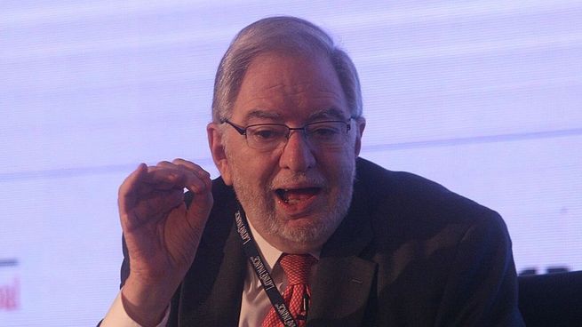 La parte monetaria me preocupa menos que la parte cambiaria, expresó el economista.