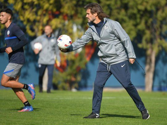 Rubén Darío Insúa comenzó su segundo ciclo al frente de San Lorenzo.