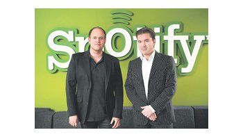 Daniel Ek y Jonathan Forster, directores de Spotify, el sitio web que disputa la supremacía a Pandora.