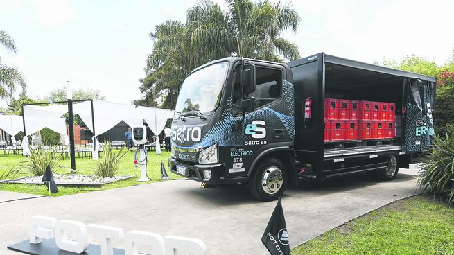 01 Foton eAumark ploteado de Satro, para distribuir productos Coca Cola.jpg