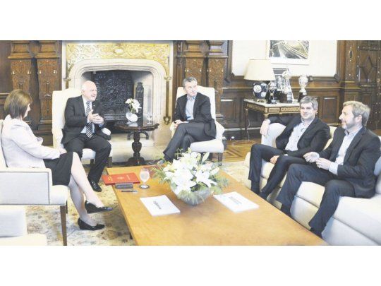 Luz verde. Mauricio Macri y el gobernador de Santa Fe, Miguel Lifschitz, cerraron disputa y acordaron el arribo de gendarmes al distrito.