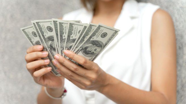 El dólar oficial mantendrá su tendencia al alza en julio.
