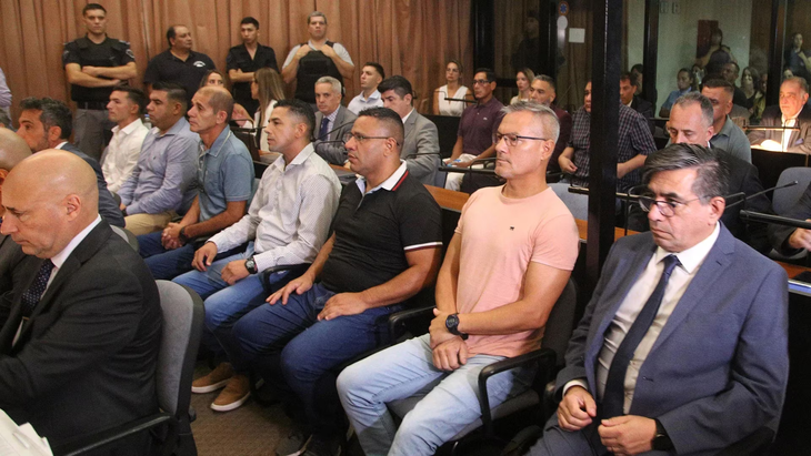 Tanto la querella como la fiscalía habían pedido prisión perpetua para los tres efectivos acusados.