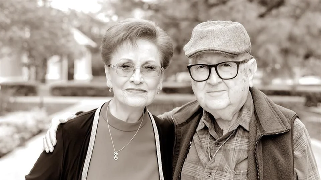 Magda Cristina Barragán Garza de Viejo junto a su esposo, los herederos del imperio empresarial de la familia Barragán.