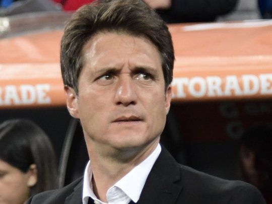 Guillermo Barros Schelotto rechazó el ofrecimiento de las dirigentes para convertirse en el sucesor de Carlos Tevez