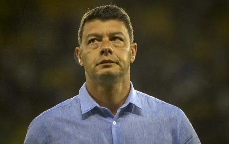 battaglia dejo de ser el entrenador de huracan: me voy con mucha bronca