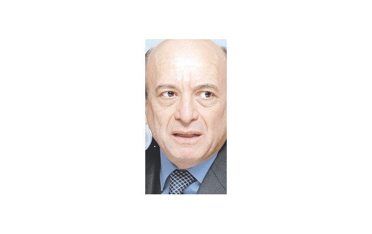 El presidentedelColoquio,AlfredoCoto, abrióla cumbreempresariaseñalandoensu discurso:«Noalcanzasólo concrecer; hayqueprogresarcomopaís».