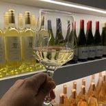 Los vinos blancos ganan lugar entre las preferencias de los consumidores. También las opciones saludables, orgánicas y con menos alcohol. Los vinos blancos ganan lugar entre las preferencias de los consumidores. También las opciones saludables, orgánicas y con menos alcohol.