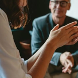 Los siete temas a evitar en una conversación, según la psicología. Los siete temas a evitar en una conversación, según la psicología.